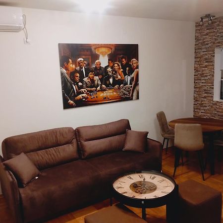 Lux Apartment Rose 2 60M2 Kragujevac Zewnętrze zdjęcie