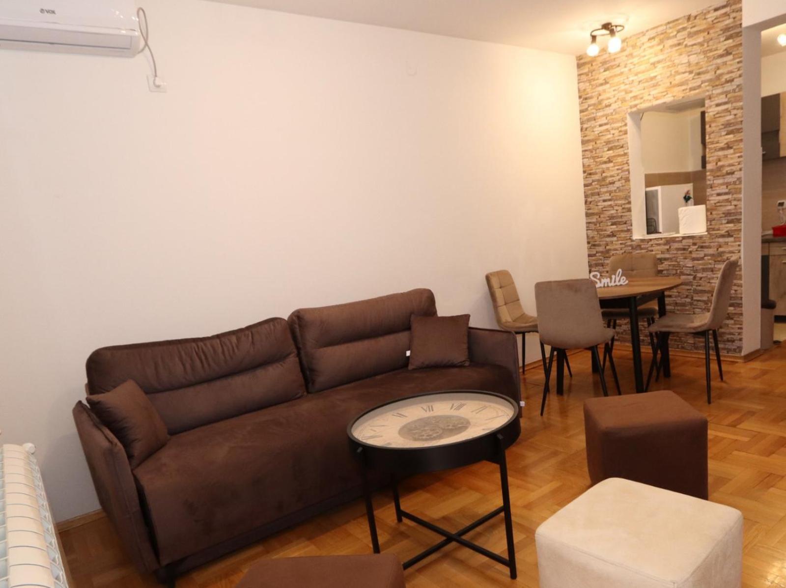 Lux Apartment Rose 2 60M2 Kragujevac Zewnętrze zdjęcie