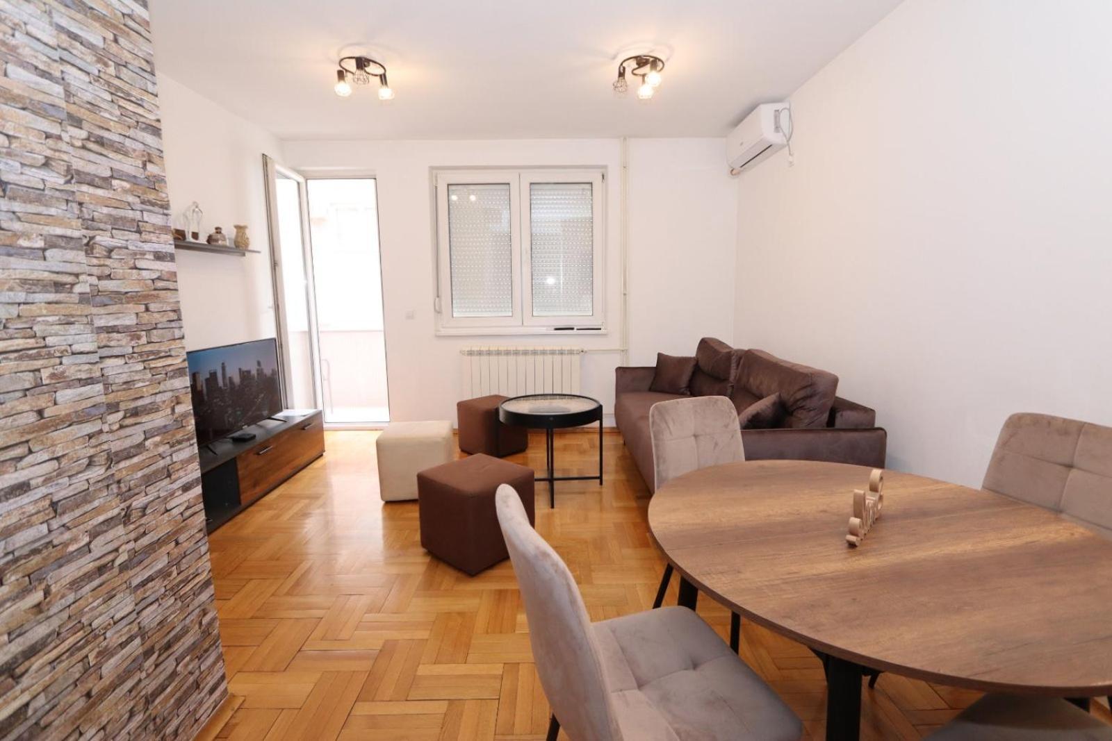 Lux Apartment Rose 2 60M2 Kragujevac Pokój zdjęcie